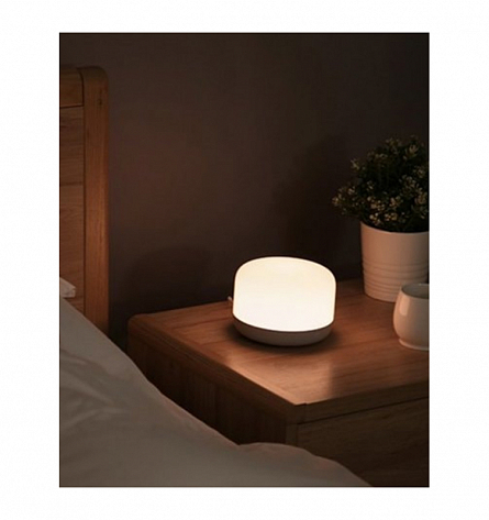 Прикроватная лампа xiaomi yeelight bedside lamp